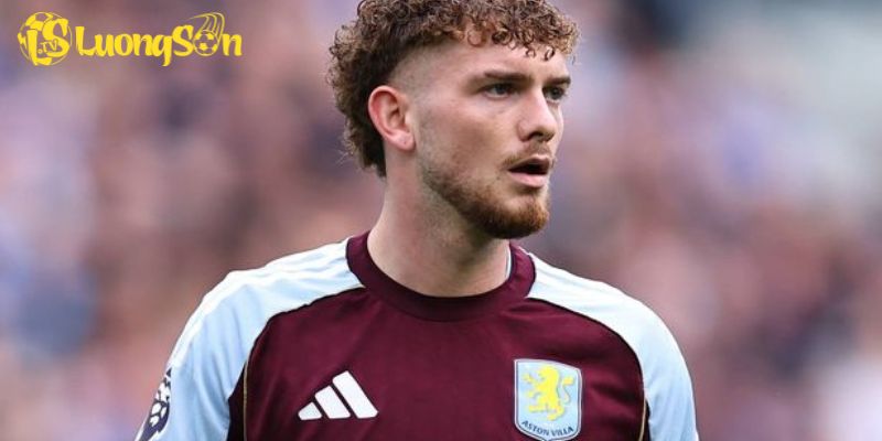 Giới chuyên gia khuyên Aston hủy bỏ thỏa thuận với Harvey Elliott